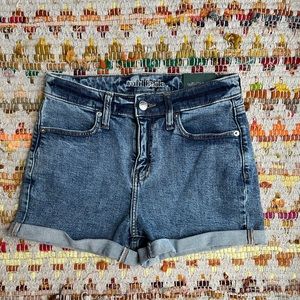 Cute Jean Shorts NWT!
